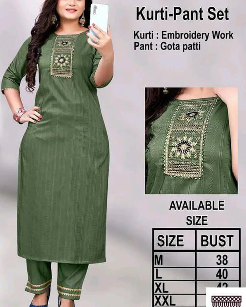 Women Kurta and Pant Set